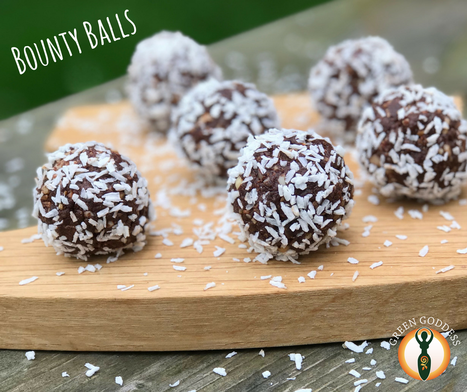 Raw cacao bounty balls